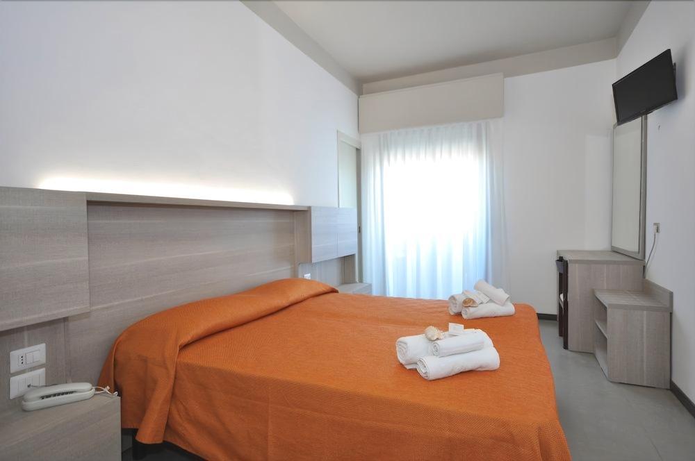 Hotel Alhambra Rimini Ngoại thất bức ảnh
